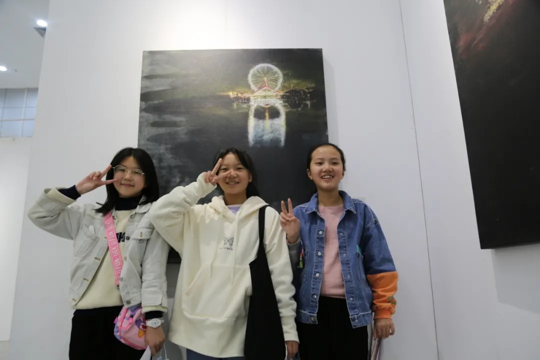 北藝基礎(chǔ)部研學(xué)觀展活動