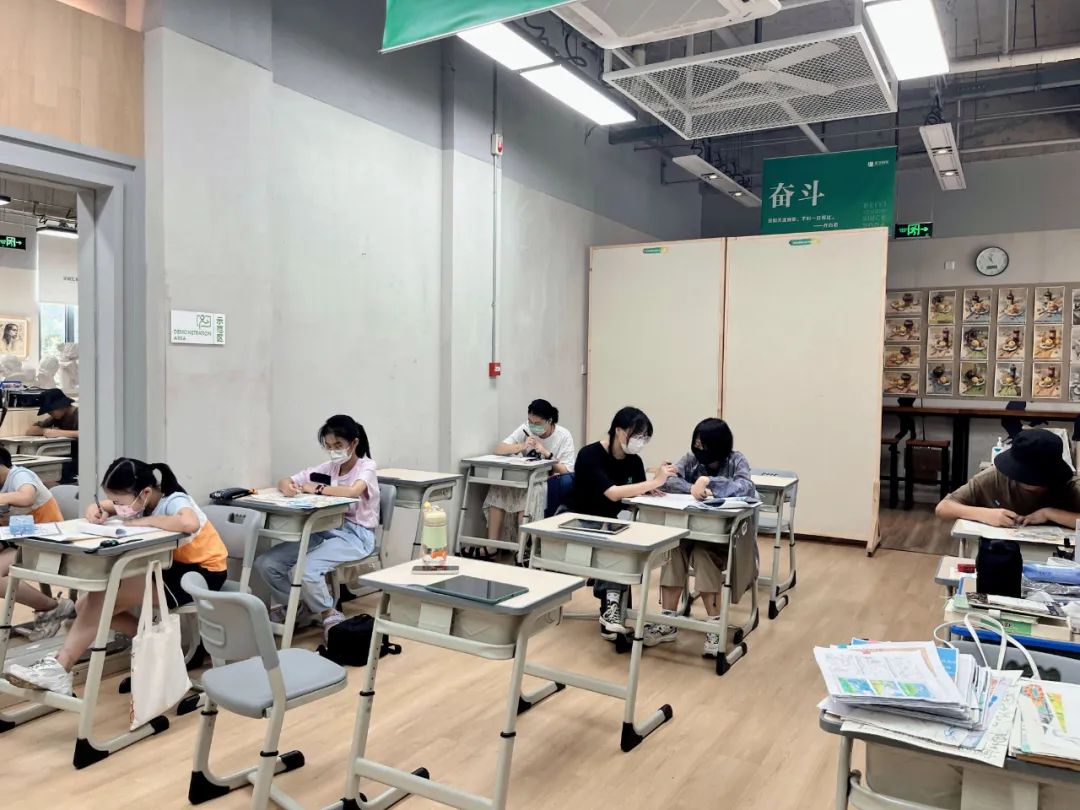 北藝基礎部暑期班課堂場景