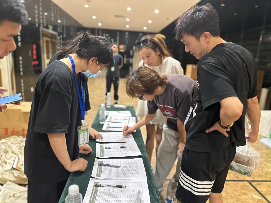 講座簽到現(xiàn)場