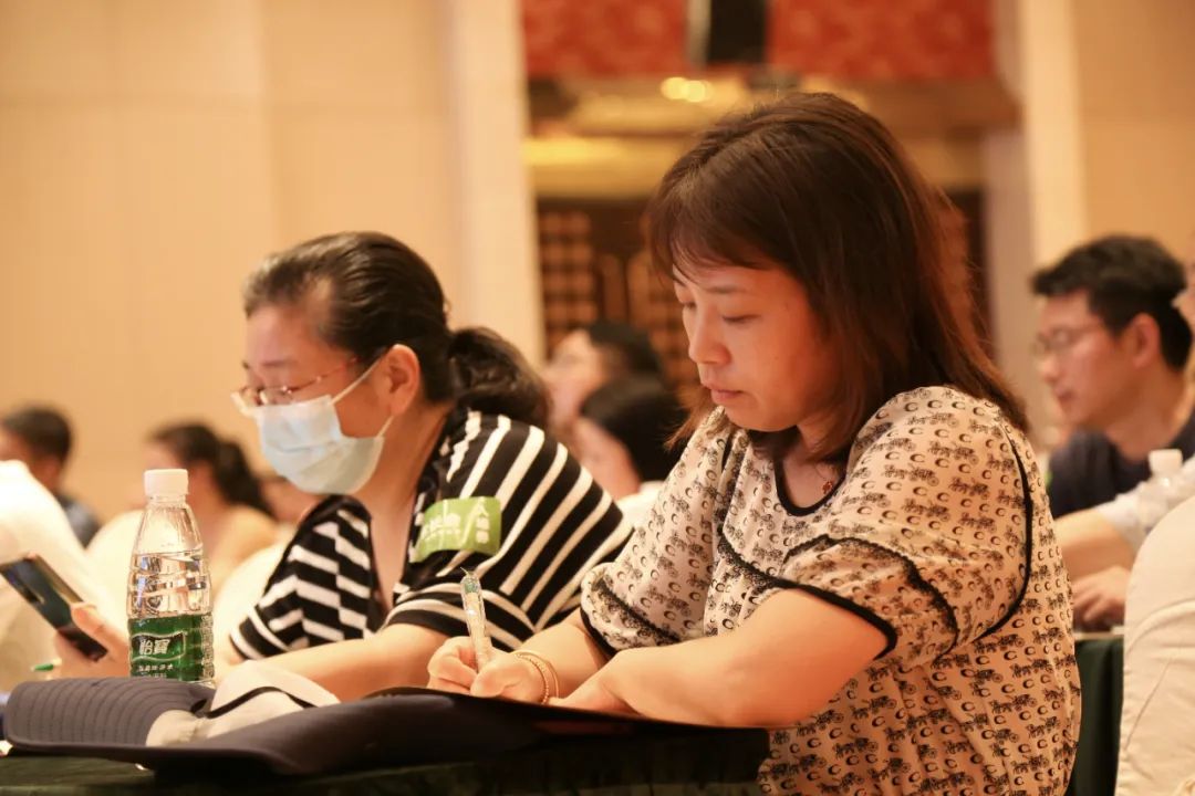 學(xué)生代表