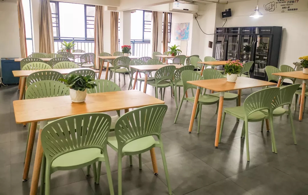 新湖美校區(qū)餐廳