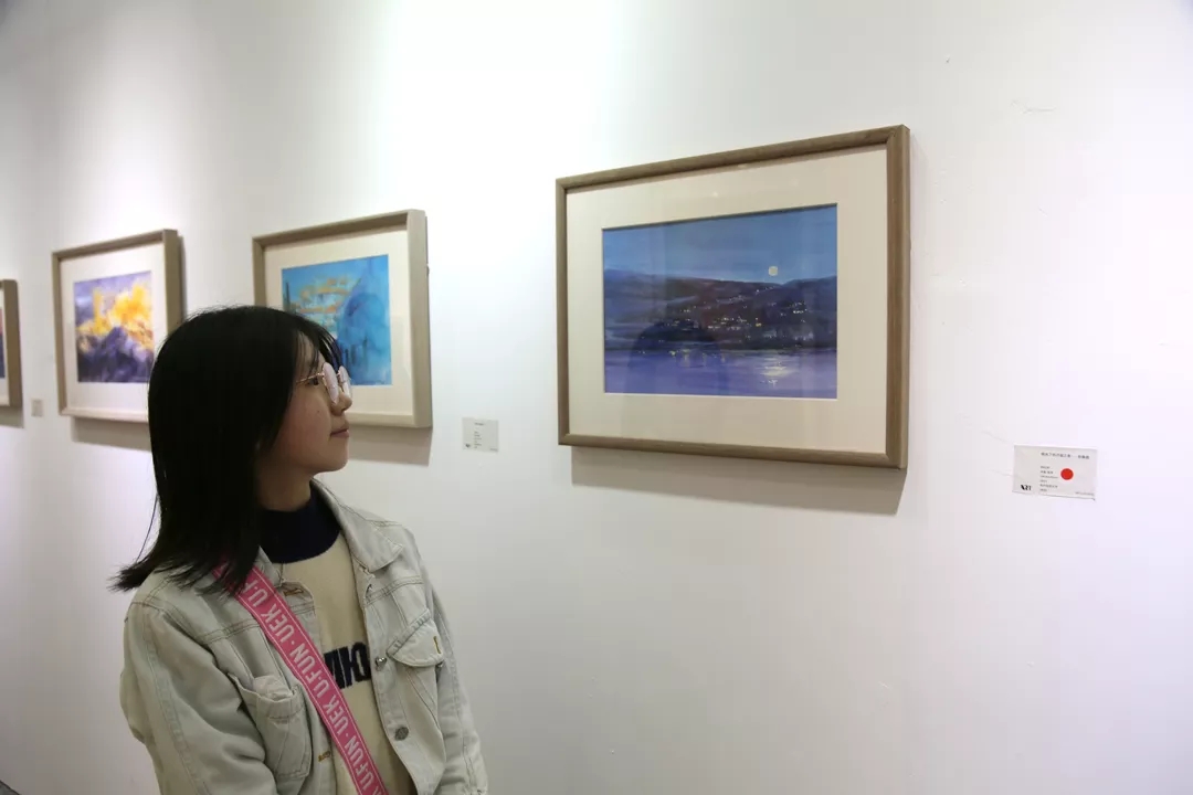 北藝基礎(chǔ)部研學(xué)觀展活動